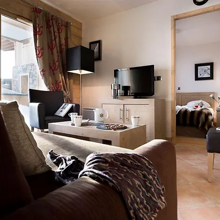 アパートホテル Cgh Residences & Spas Les De Flambeau 4*